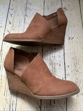 Dolce Vita Short Women's Tan Wedge Booties